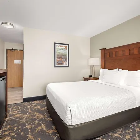 La Quinta By Wyndham Grants Pass-3