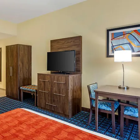 Best Western Plus North Shore Hotel-3