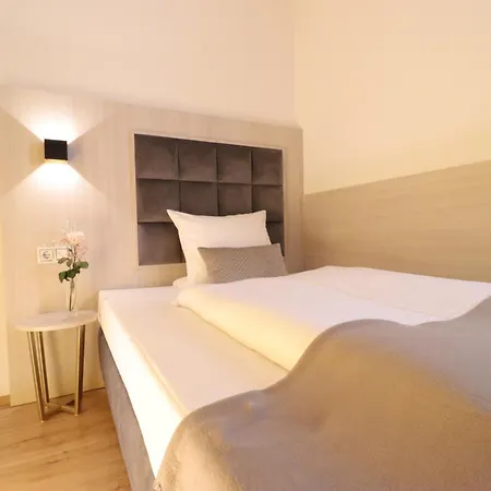 Hotel Kurparkblick inkl Therme und Sauna Eintritt-2
