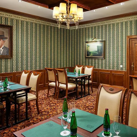 Carlsbad Plaza Medical Spa & Wellness Hotel-3