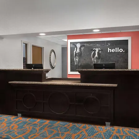 Hampton Inn Russellville-2