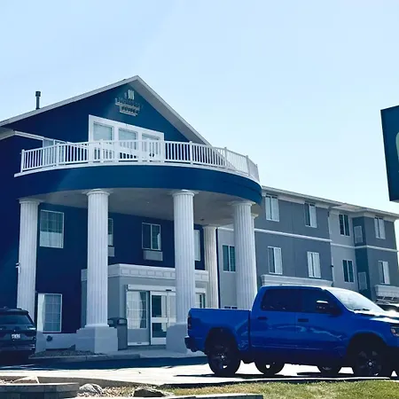 Mainstay Suites Madison Airport-2