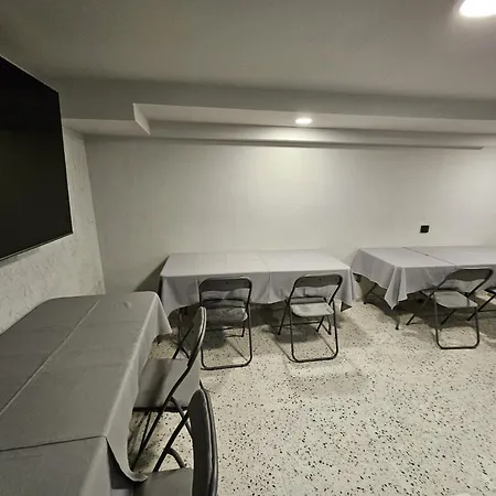 Hotel Amfiteatar-3