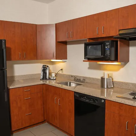 Wyndham Garden Erie-2