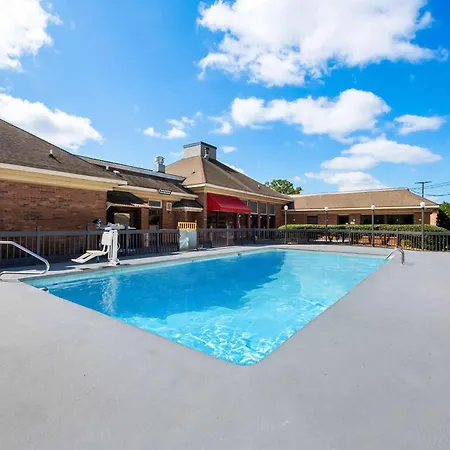 Quality Inn & Suites Fayetteville I-95-3