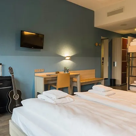 Meininger Hotel Amsterdam City West-2