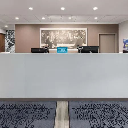 Hampton Inn & Suites Saginaw-2
