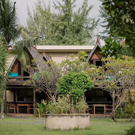 Vila Ombak-3