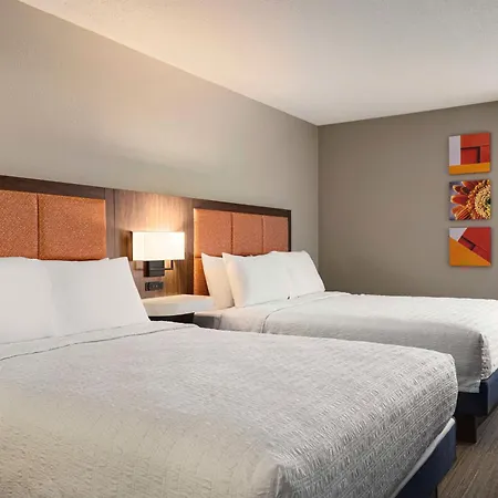 Hampton Inn Charlottesville-3