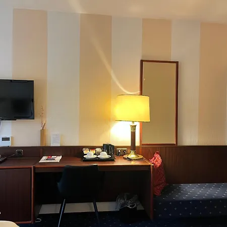 Hotel Senator-2