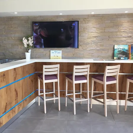 Hotel Les Galets Bleus-3