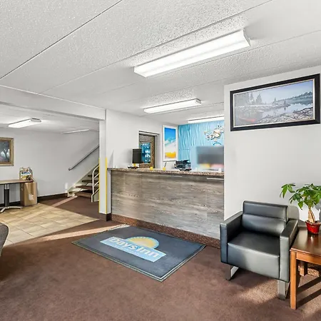 Days Inn By Wyndham Sioux Falls-2