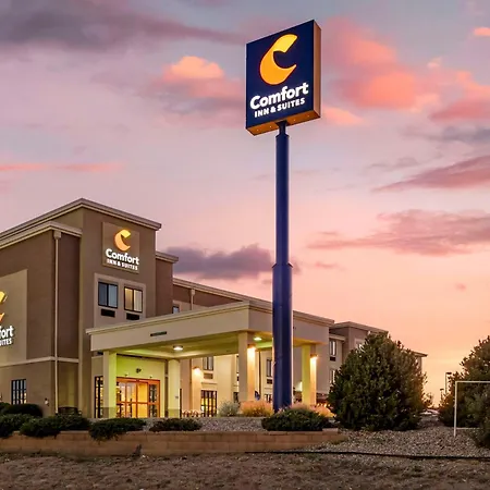 Comfort Inn & Suites-3