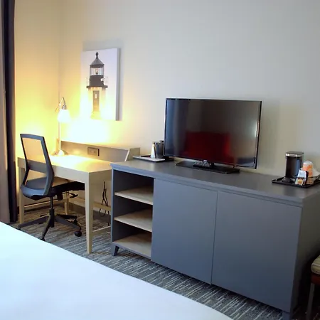 Country Inn & Suites By Radisson, Port Clinton, Oh-2