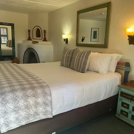 The Historic Taos Inn-2