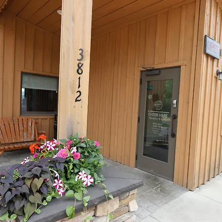 Lakeside Resort-2