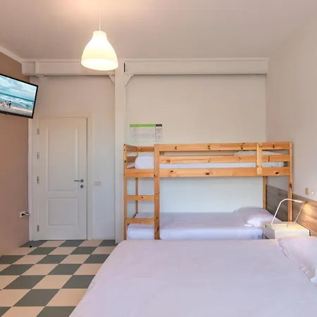 Hotel Happy-2