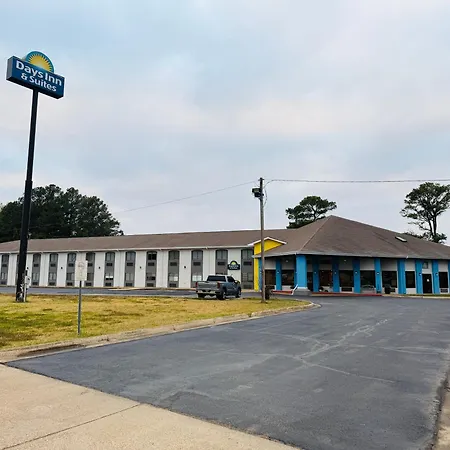 Days Inn & Suites By Wyndham Brinkley-3