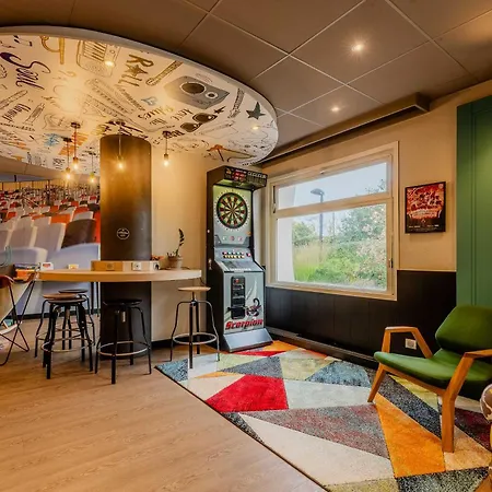 B&B HOTEL Lille Villeneuve d'Ascq Hôtel de Ville-2