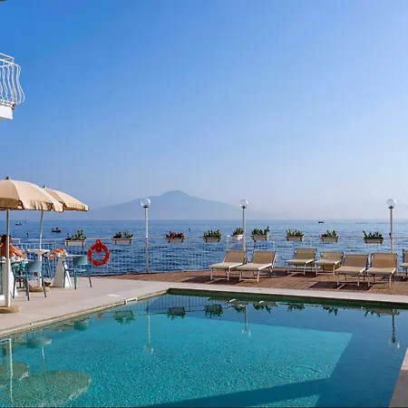 Admiral Hotel-2
