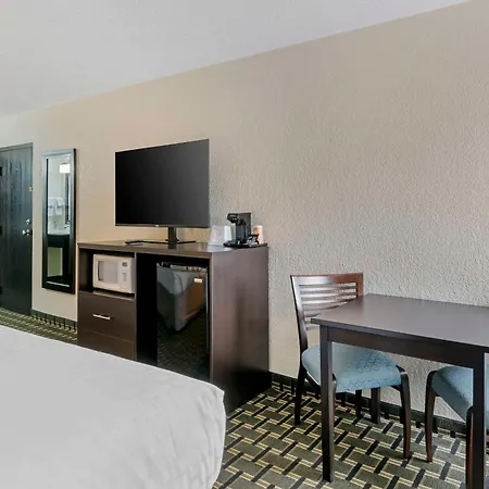 Clarion Pointe Jasper-3