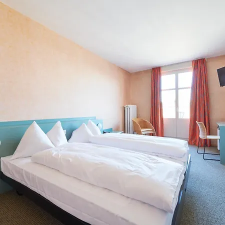Hotel City Am Bahnhof-3