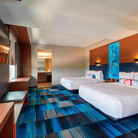Aloft By Marriott Cleveland Airport-3