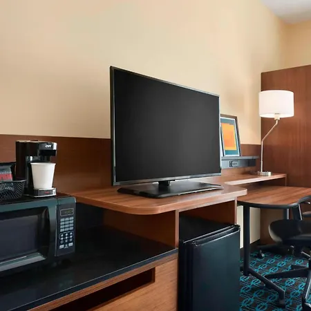 Fairfield Inn & Suites Hartford Manchester-3