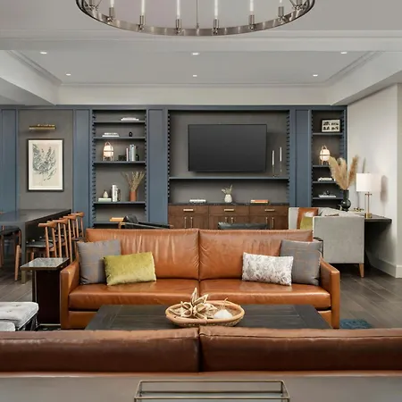 Courtyard By Marriott Savannah Downtown - Historic District-2