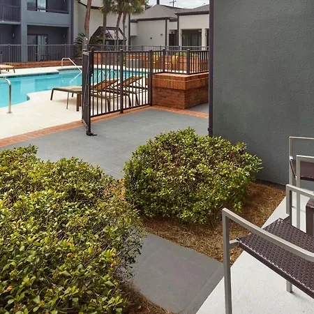 Courtyard By Marriott Tallahassee Downtown/Capital-2