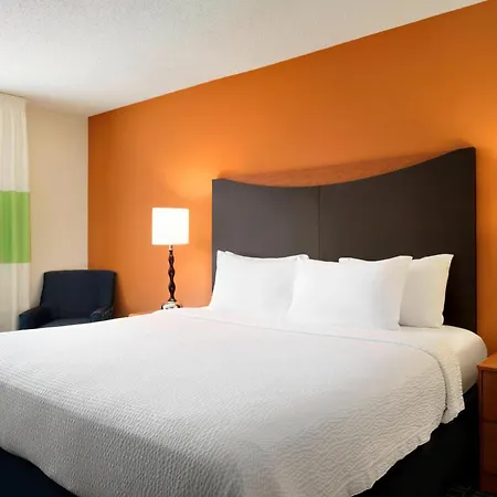 Fairfield Inn & Suites By Marriott Champaign-2
