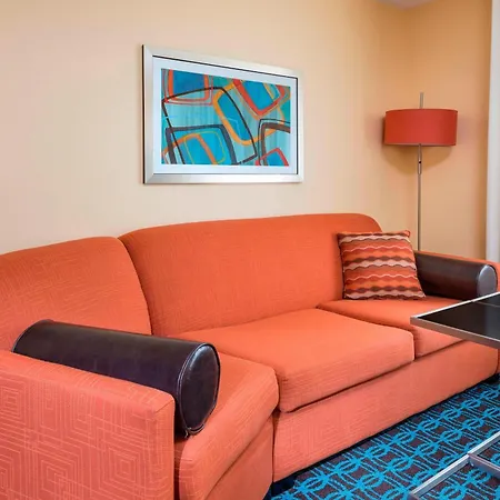 Fairfield Inn & Suites Lincoln-2