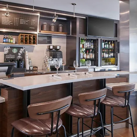 Courtyard By Marriott Detroit Livonia-2