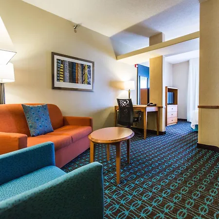 Fairfield Inn & Suites Toledo North-3