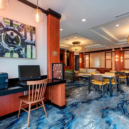 Fairfield Inn & Suites Columbus-3