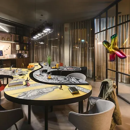Moxy Dresden Neustadt-2