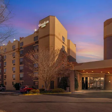 Comfort Inn University Center-3