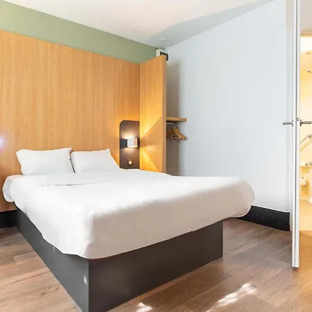 B&B HOTEL Nantes Aéroport-2