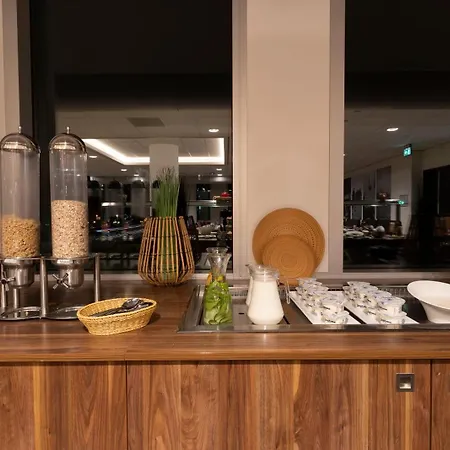 Plaza Premium Almere-2