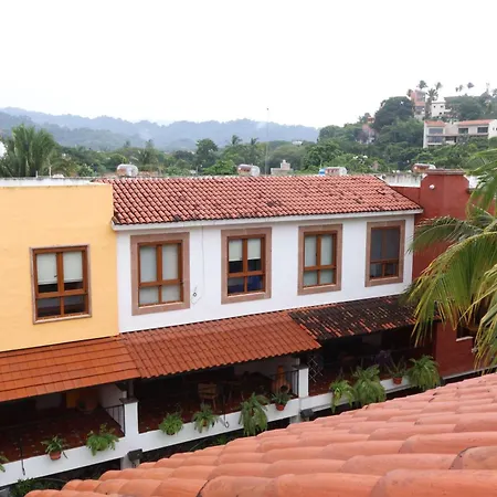 Casa Loteria: Colorful Family Retreat with Pool in Pueblito Sayulita-3