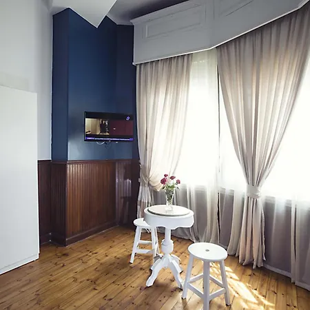 Tahrir Plaza Suites - Museum View-2