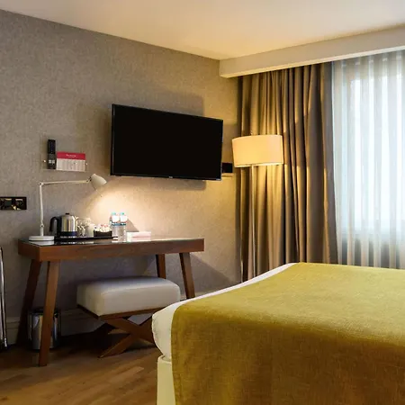 Ramada By Wyndham Istanbul Grand Bazaar-2