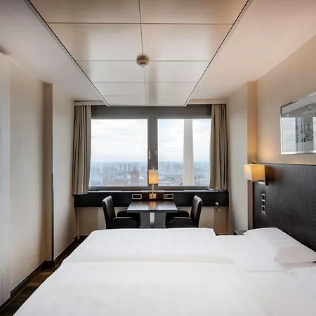Park Inn By Radisson Berlin Alexanderplatz-2