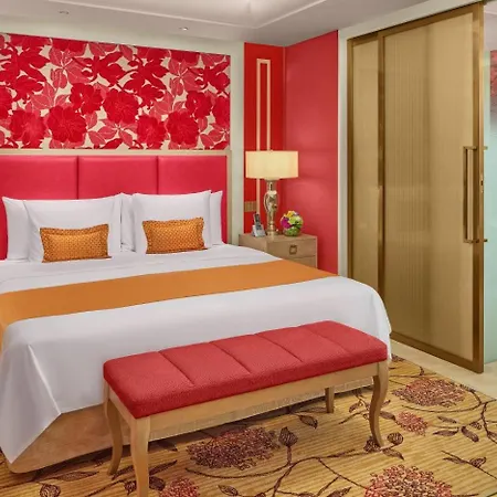 Okada Manila-2