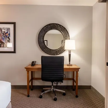 Drury Plaza Hotel Broadview Wichita-2