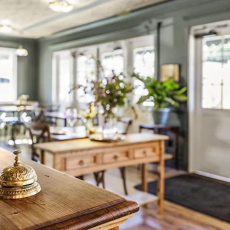 Mccully House Inn-2