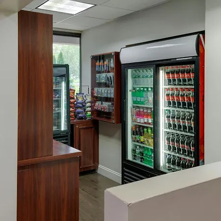 Courtyard By Marriott Portsmouth-3