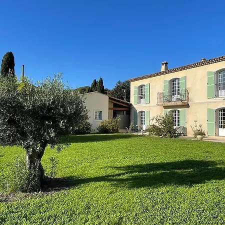 Chambre D'Hotes "La Bastide Des Eucalyptus"-2