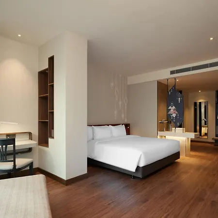 Centara Life Hotel Bangkok Phra Nakhon-2