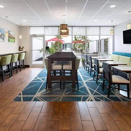Hampton Inn & Suites Hershey-2